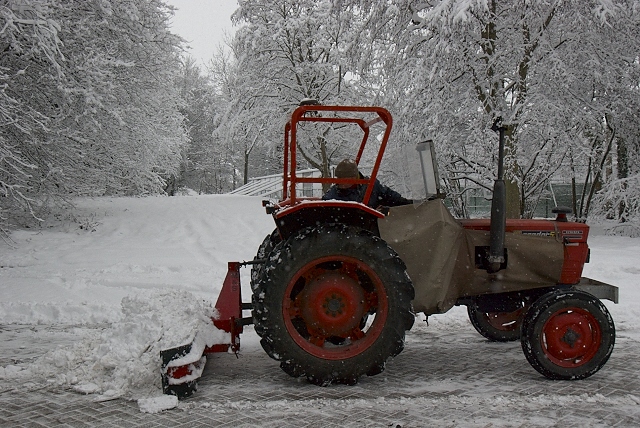 2010/324/GB 20101217 032 Kazerneren ivm sneeuwval.jpg